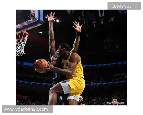 NBA总决赛首场鏖战落幕比分紧张刺激悬念不断让人期待G2对决